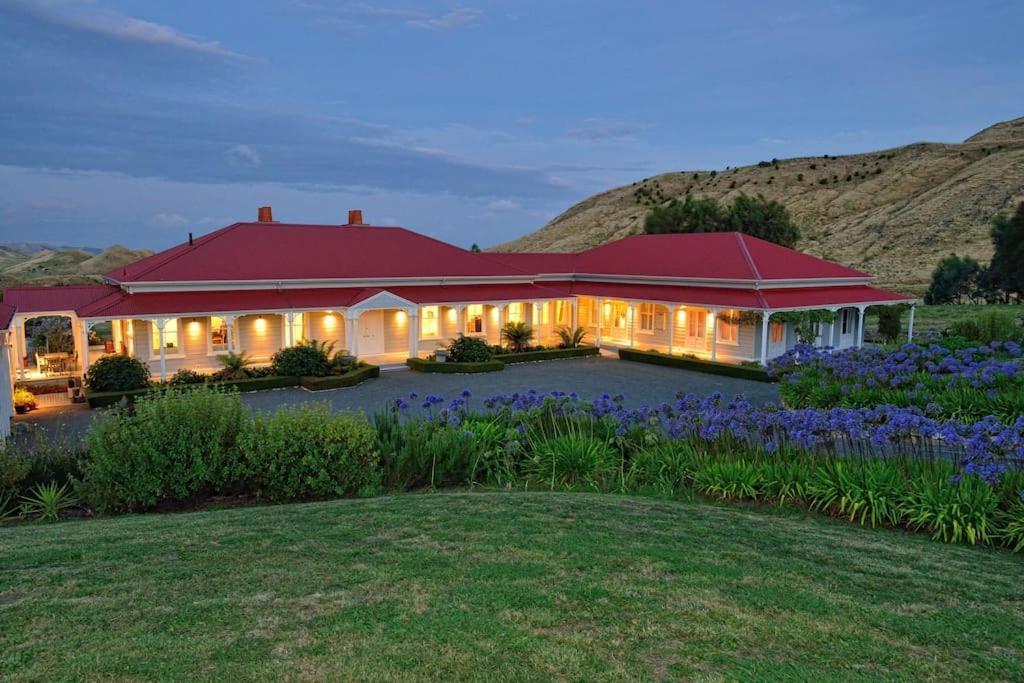 Cape South Estate - International Award-Winning Country Estate With Pacific Views Havelock North Bagian luar foto